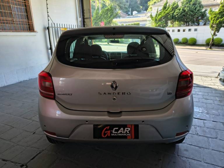 RENAULT - SANDERO - 2015/2015 - Prata - R$ 41.900,00