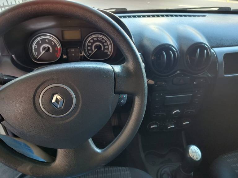 RENAULT - SANDERO - 2012/2012 - Prata - R$ 31.500,00