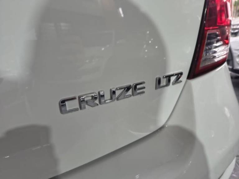 CHEVROLET - CRUZE - 2014/2014 - Branca - R$ 65.900,00