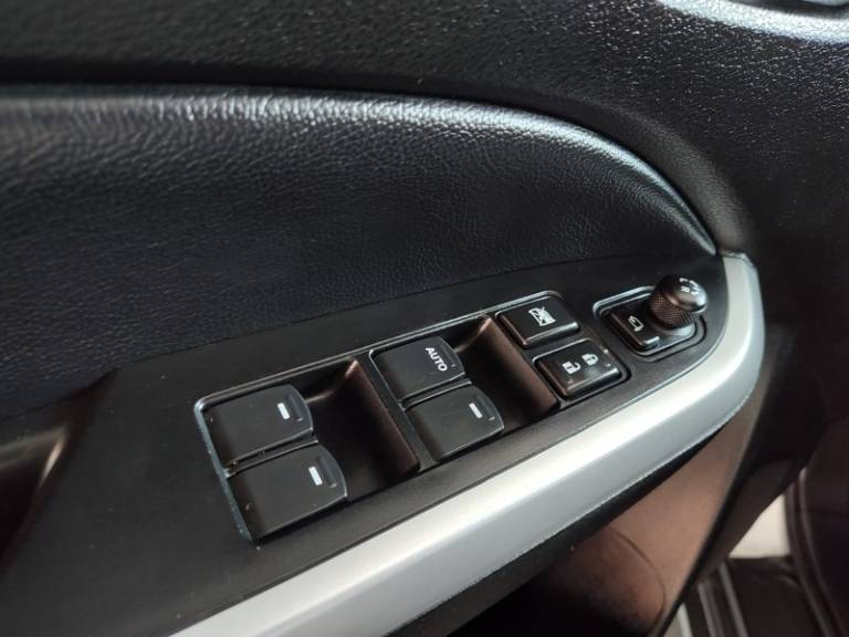 SUZUKI - VITARA - 2017/2018 - Prata - R$ 84.900,00
