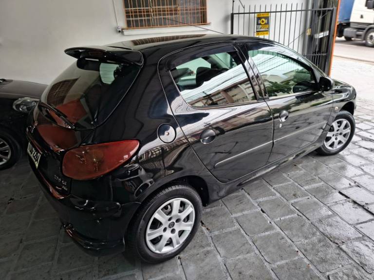 PEUGEOT - 206 - 2008/2008 - Preta - R$ 17.900,00