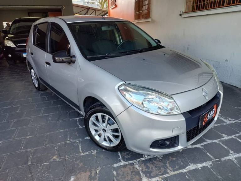 RENAULT - SANDERO - 2012/2012 - Prata - R$ 31.500,00