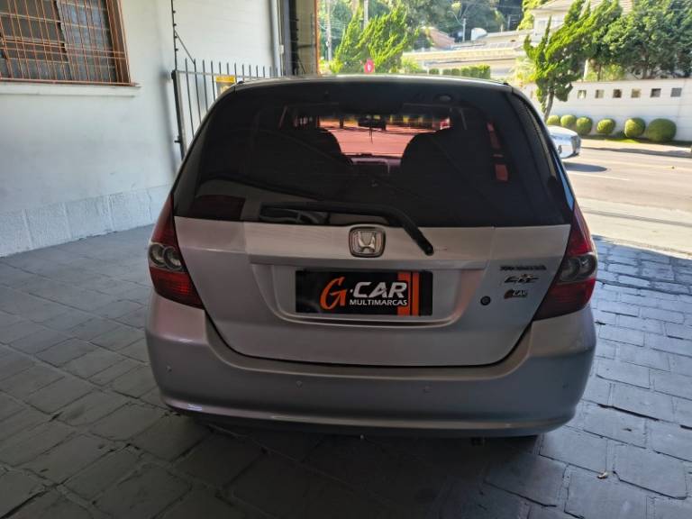 HONDA - FIT - 2004/2005 - Prata - R$ 26.900,00