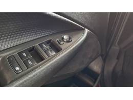 CHEVROLET - ONIX - 2021/2021 - Vermelha - R$ 59.900,00