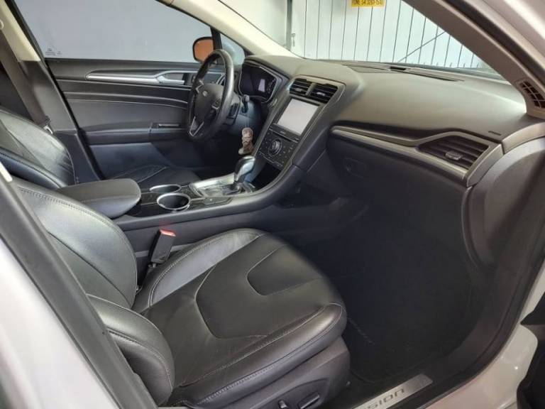 FORD - FUSION - 2013/2013 - Branca - R$ 79.900,00