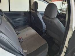 VOLKSWAGEN - FOX - 2005/2005 - Branca - R$ 19.900,00