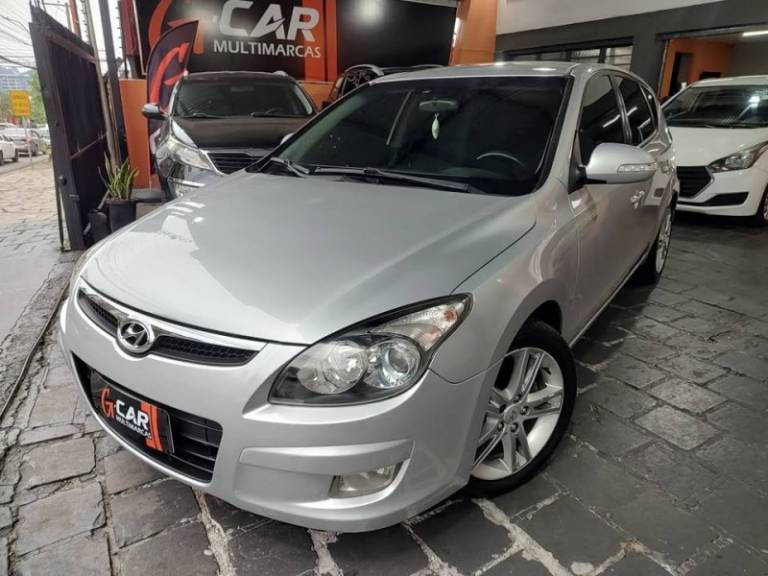 HYUNDAI - I30 - 2011/2011 - Prata - R$ 42.900,00