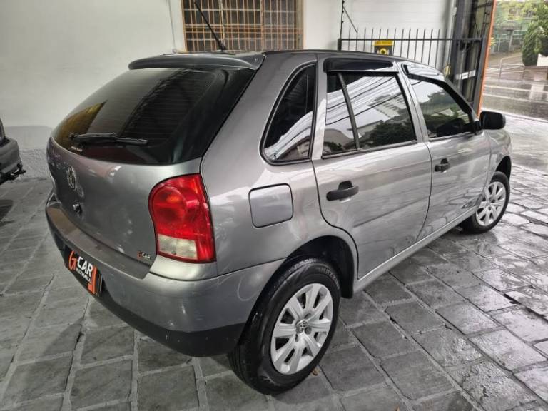VOLKSWAGEN - GOL - 2008/2008 - Cinza - R$ 19.900,00