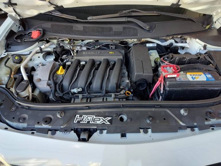 RENAULT - MÉGANE - 2012/2012 - Branca - R$ 32.890,00