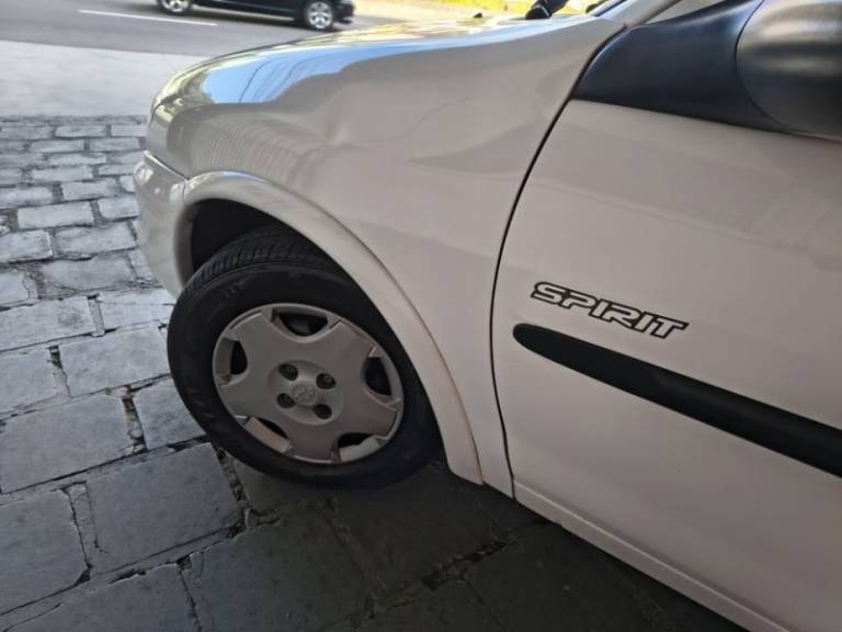 CHEVROLET - CORSA - 2005/2005 - Branca - R$ 19.900,00