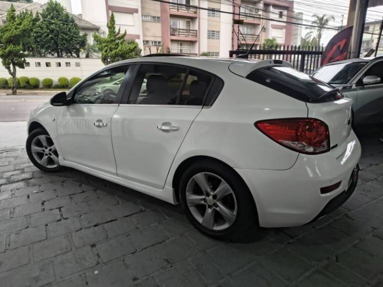 CHEVROLET - CRUZE - 2014/2014 - Branca - R$ 65.900,00