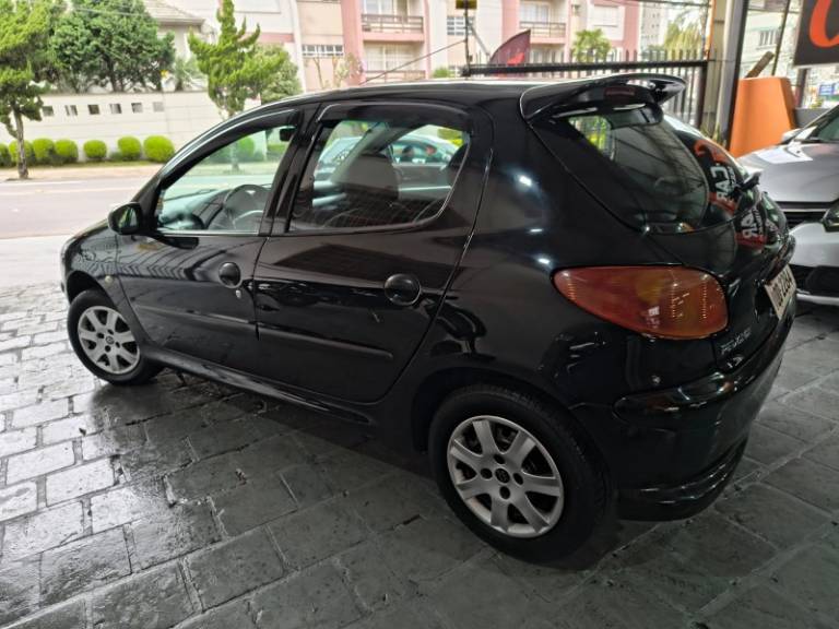 PEUGEOT - 206 - 2008/2008 - Preta - R$ 17.900,00