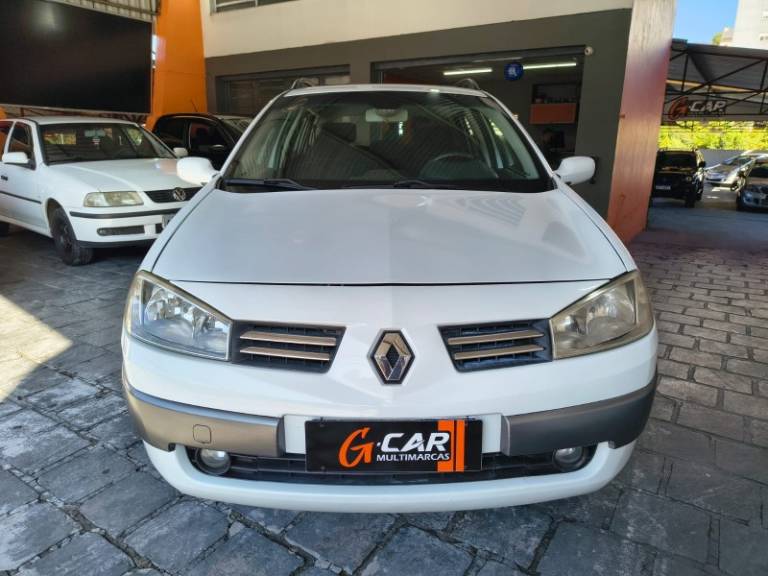 RENAULT - MÉGANE - 2011/2011 - Branca - R$ 29.900,00