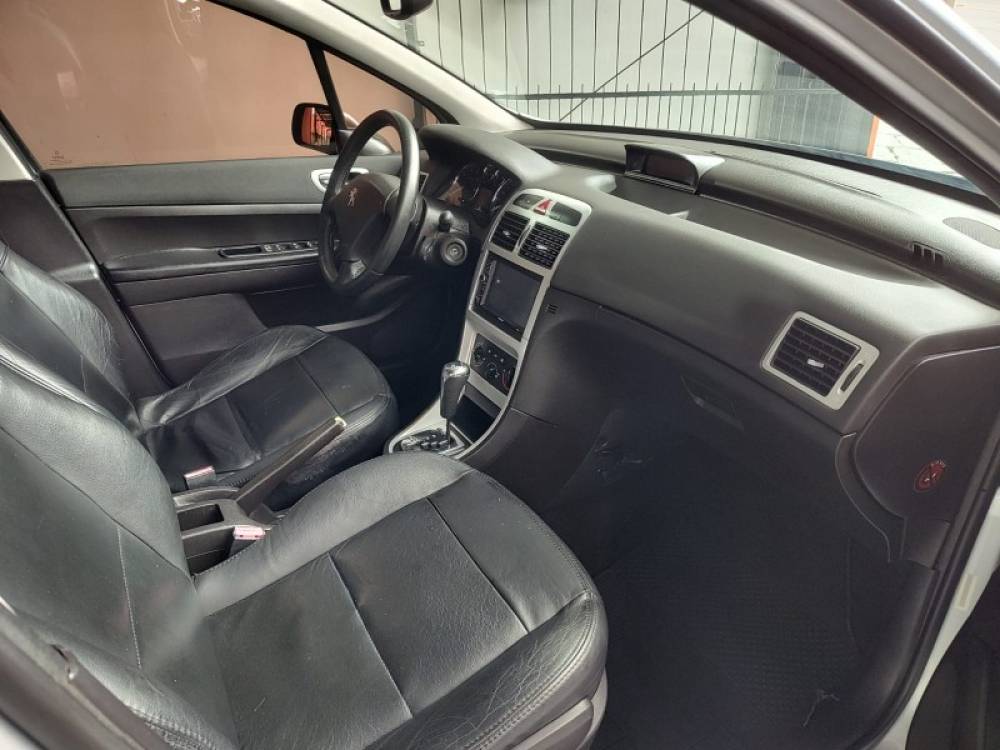 PEUGEOT - 307 - 2011/2011 - Prata - R$ 27.900,00