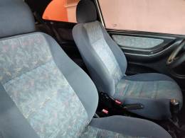 CHEVROLET - CELTA - 2002/2002 - Branca - R$ 27.900,00