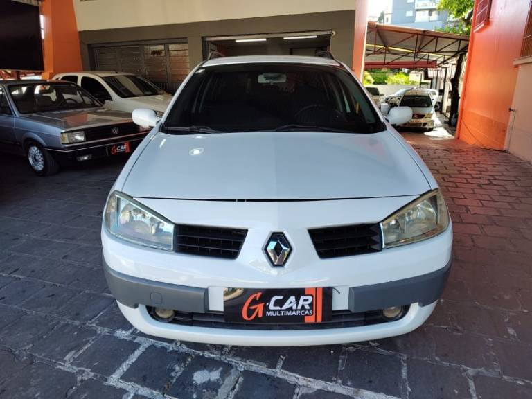 RENAULT - MÉGANE - 2012/2012 - Branca - R$ 32.890,00