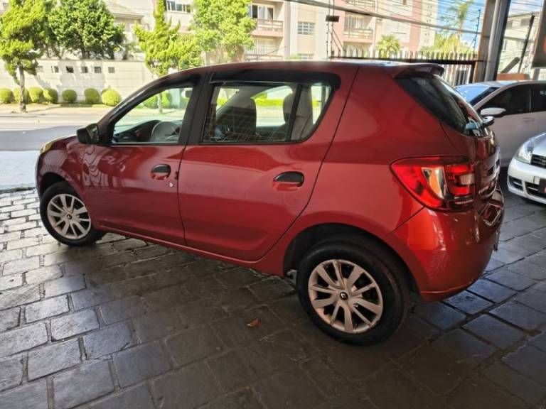RENAULT - SANDERO - 2015/2015 - Vermelha - R$ 34.900,00