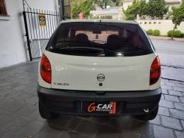 CHEVROLET - CELTA - 2002/2002 - Branca - R$ 27.900,00