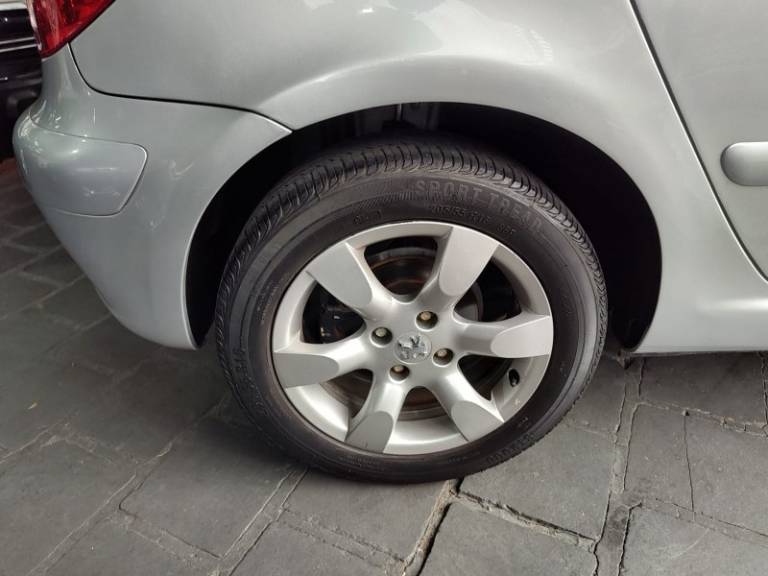 PEUGEOT - 307 - 2011/2011 - Prata - R$ 27.900,00