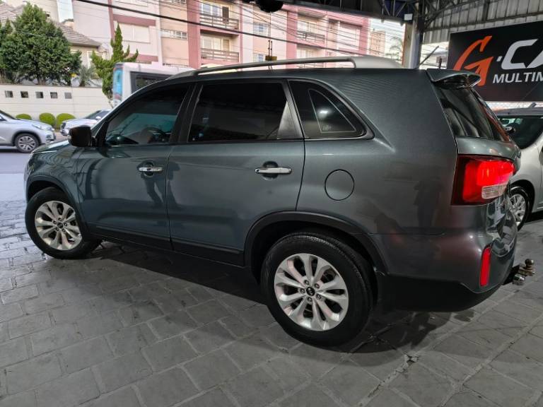 KIA MOTORS - SORENTO - 2014/2014 - Verde - R$ 67.900,00