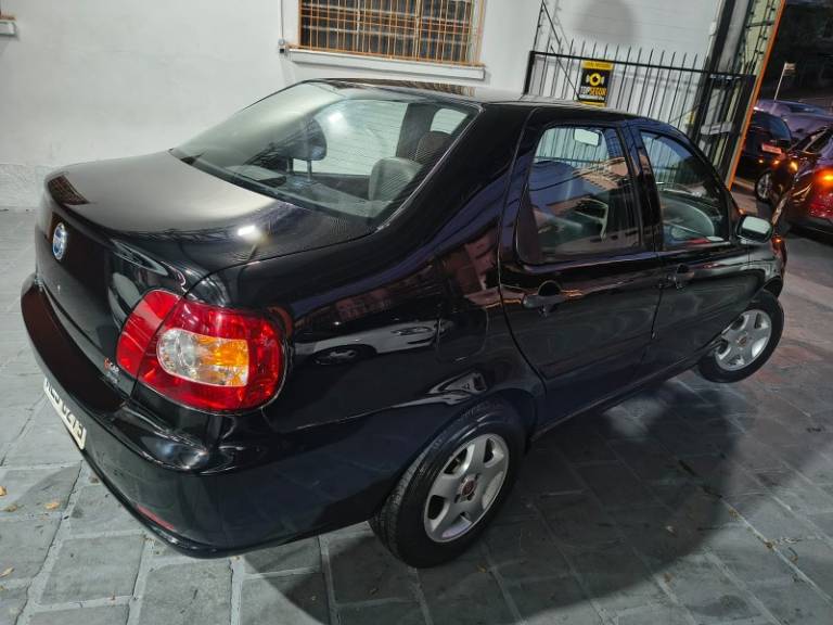 FIAT - SIENA - 2007/2007 - Preta - R$ 21.900,00