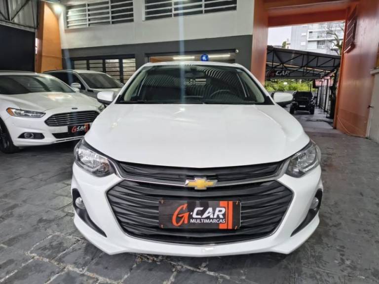 CHEVROLET - ONIX - 2022/2022 - Branca - R$ 77.500,00
