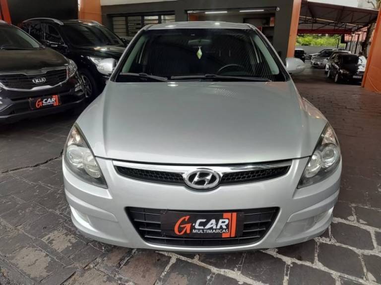 HYUNDAI - I30 - 2011/2011 - Prata - R$ 42.900,00