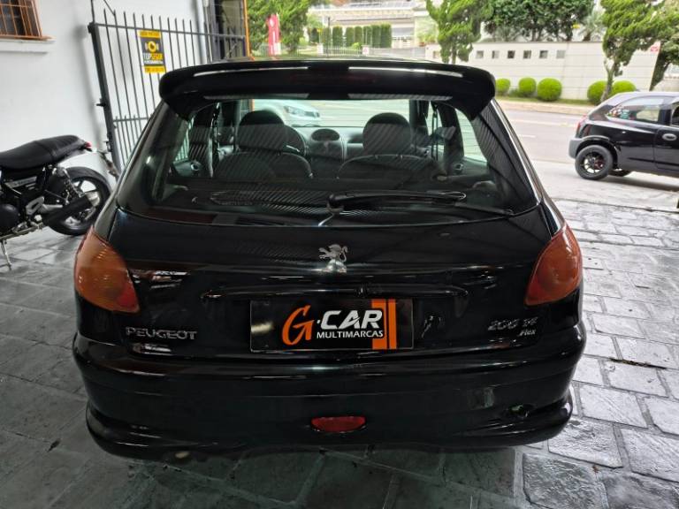 PEUGEOT - 206 - 2008/2008 - Preta - R$ 17.900,00