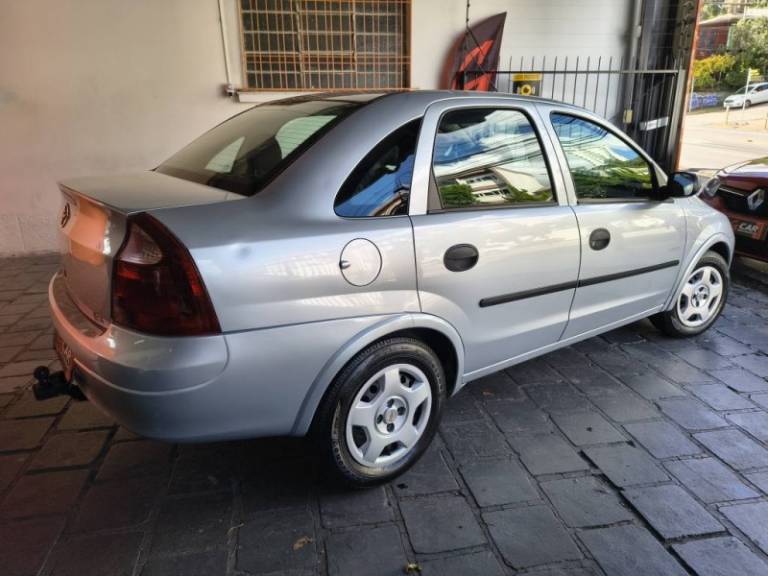 CHEVROLET - CORSA - 2008/2008 - Prata - R$ 23.900,00
