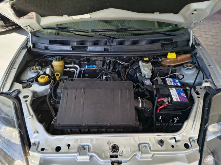 FORD - KA - 2013/2013 - Prata - Sob Consulta