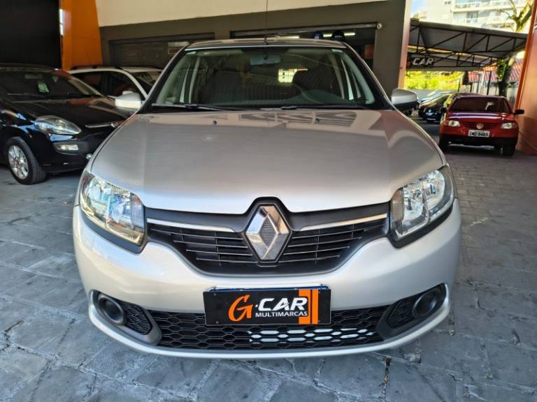 RENAULT - SANDERO - 2015/2015 - Prata - R$ 41.900,00