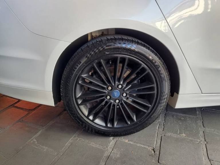FORD - FUSION - 2013/2013 - Branca - R$ 79.900,00