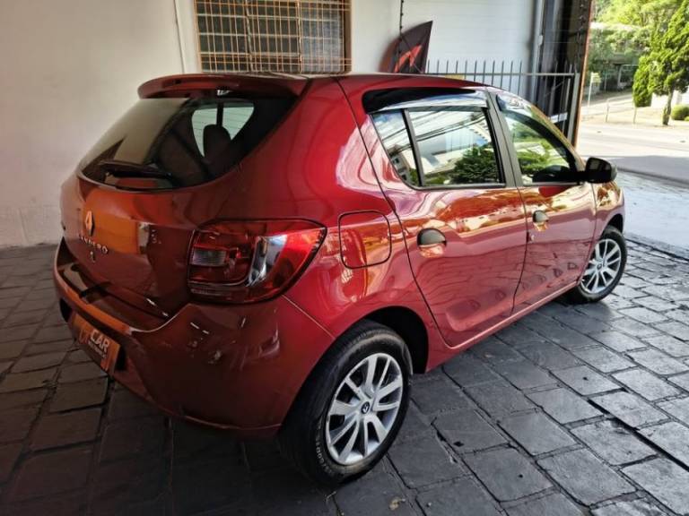 RENAULT - SANDERO - 2015/2015 - Vermelha - R$ 34.900,00