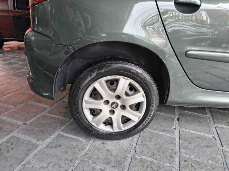 PEUGEOT - 207 - 2011/2011 - Cinza - R$ 23.900,00