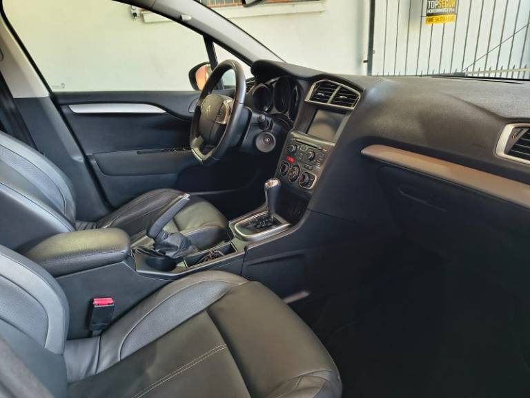 CITROËN - C4 LOUNGE - 2015/2015 - Branca - R$ 51.890,00