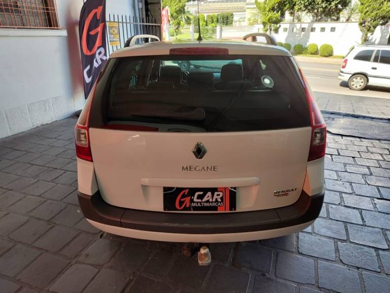 RENAULT - MÉGANE - 2012/2012 - Branca - R$ 32.890,00