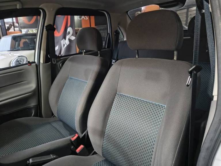 CHEVROLET - CLASSIC - 2013/2013 - Branca - R$ 28.900,00