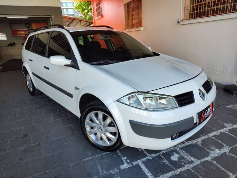 RENAULT - MÉGANE - 2012/2012 - Branca - R$ 32.890,00