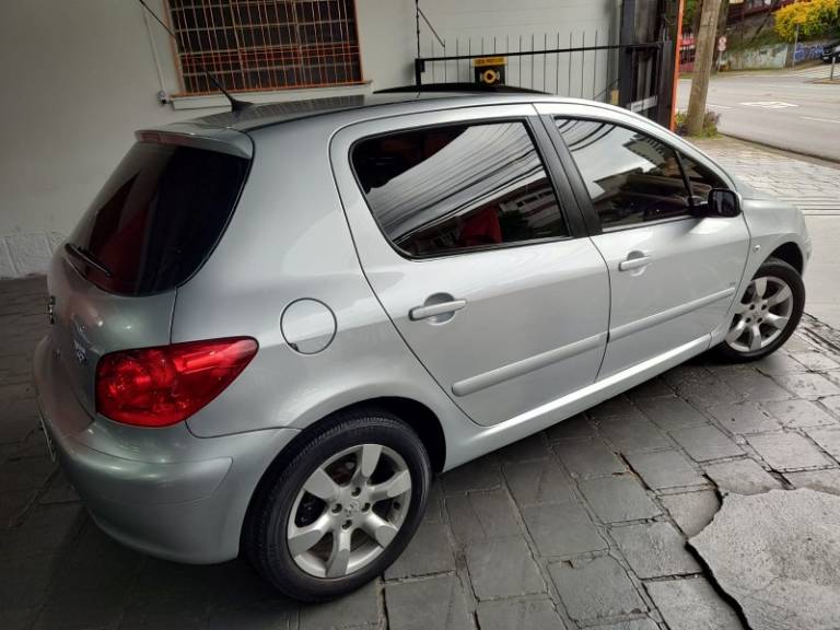 PEUGEOT - 307 - 2011/2011 - Prata - R$ 27.900,00