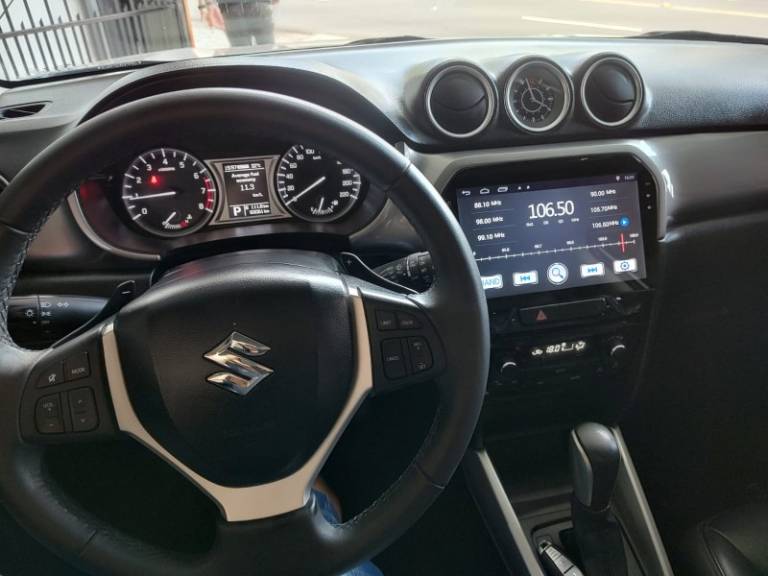 SUZUKI - VITARA - 2017/2018 - Prata - R$ 84.900,00