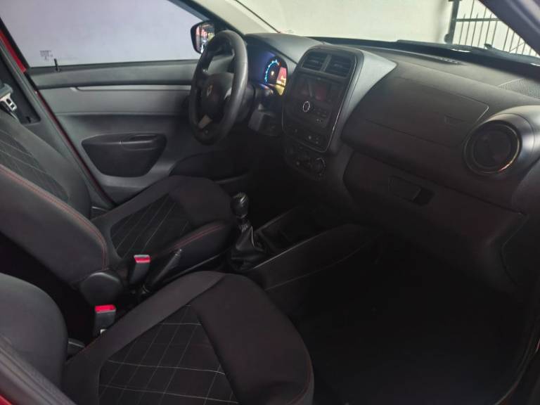 RENAULT - KWID - 2023/2023 - Vermelha - R$ 47.900,00