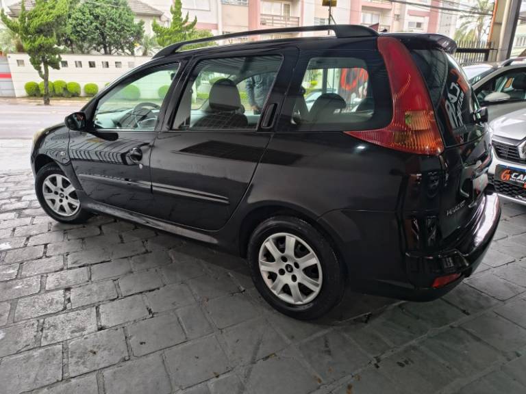 PEUGEOT - 207 - 2012/2012 - Preta - R$ 24.900,00
