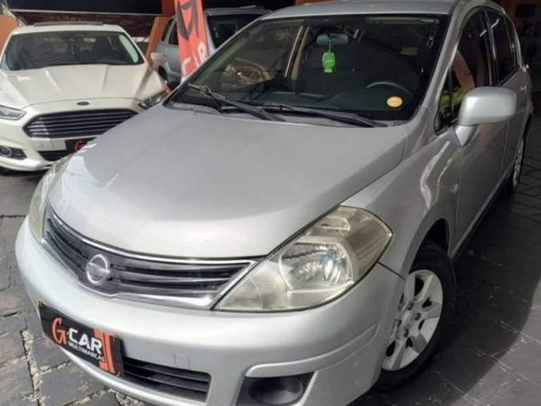 NISSAN - TIIDA - 2010/2010 - Prata - R$ 27.500,00